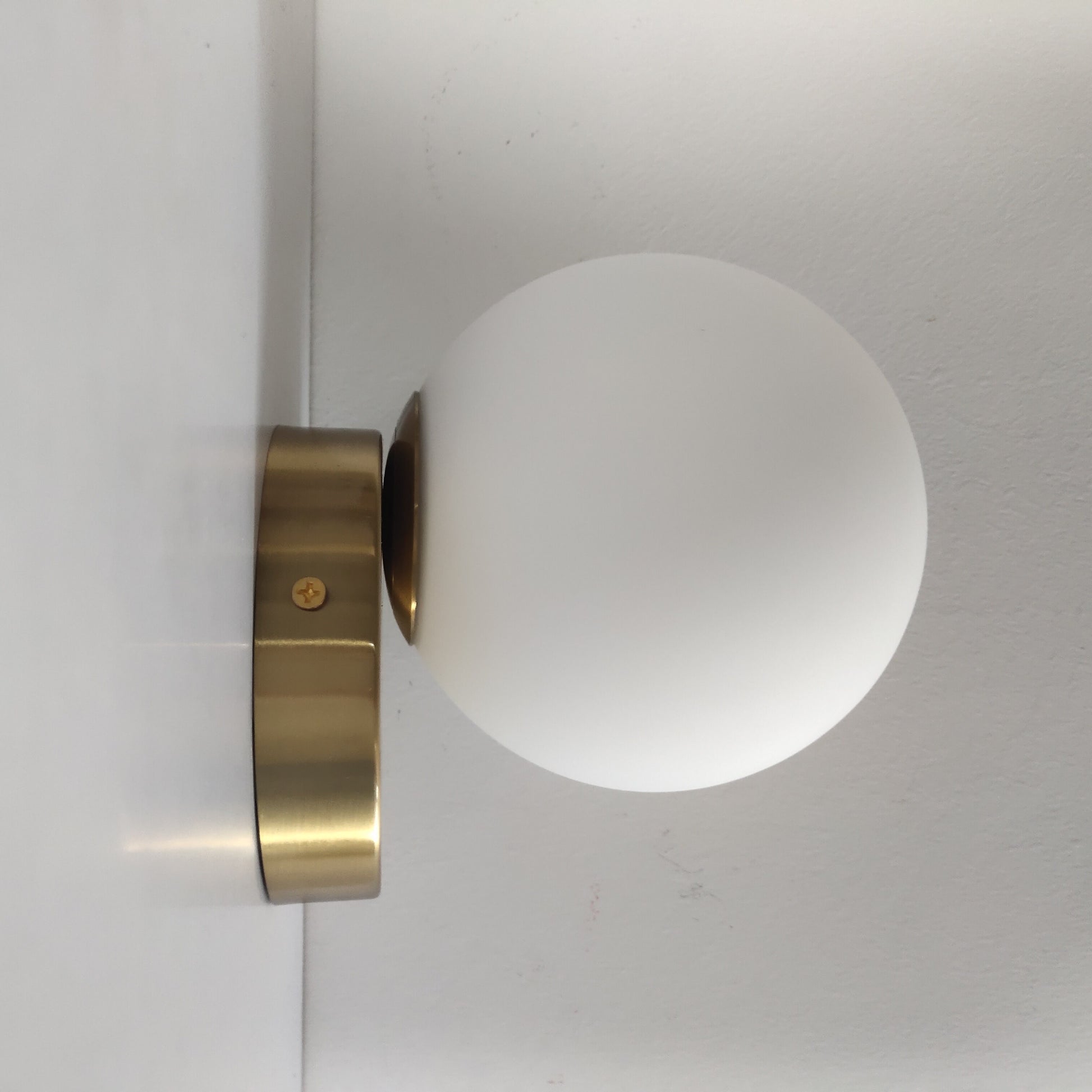 Cradle Sconce - LED Wall Light - LightStyl
