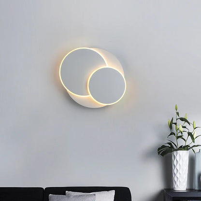 Rotating Discus: LED Wall Light