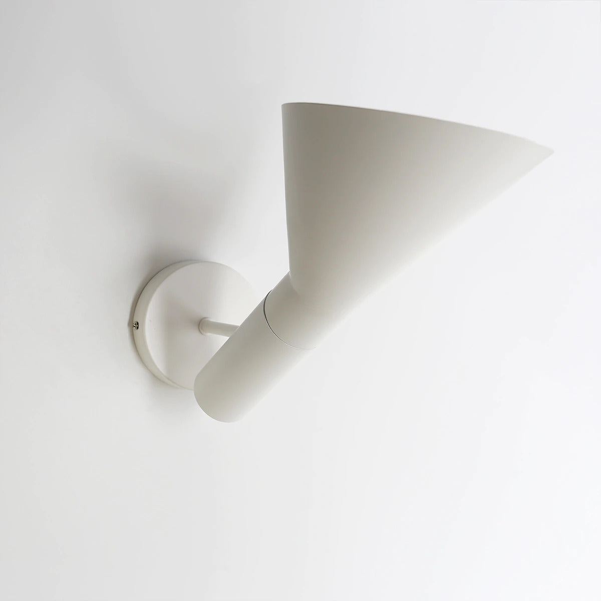 Modern Minimalist - Wall Lamp - LightStyl