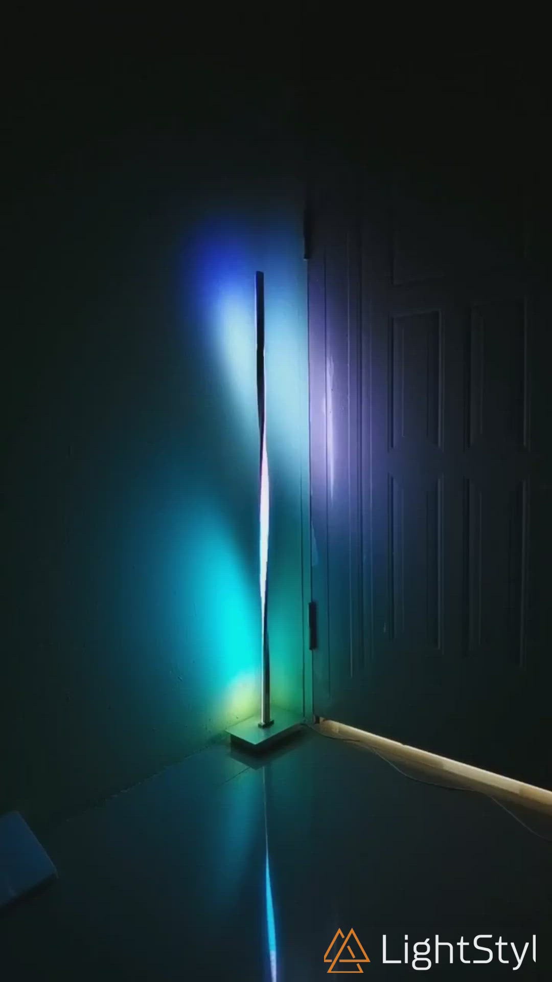 The Vanaheim - LED Floor Lamp by Lightstyl